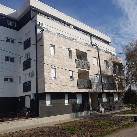 Pančevo Royal Residence Apartmani 2 מראה חיצוני תמונה