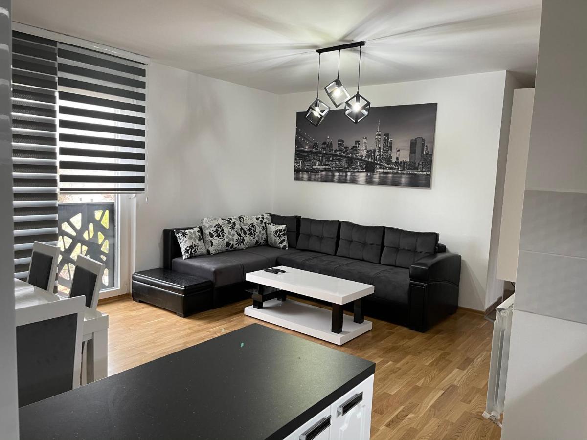 Pančevo Royal Residence Apartmani 2 מראה חיצוני תמונה
