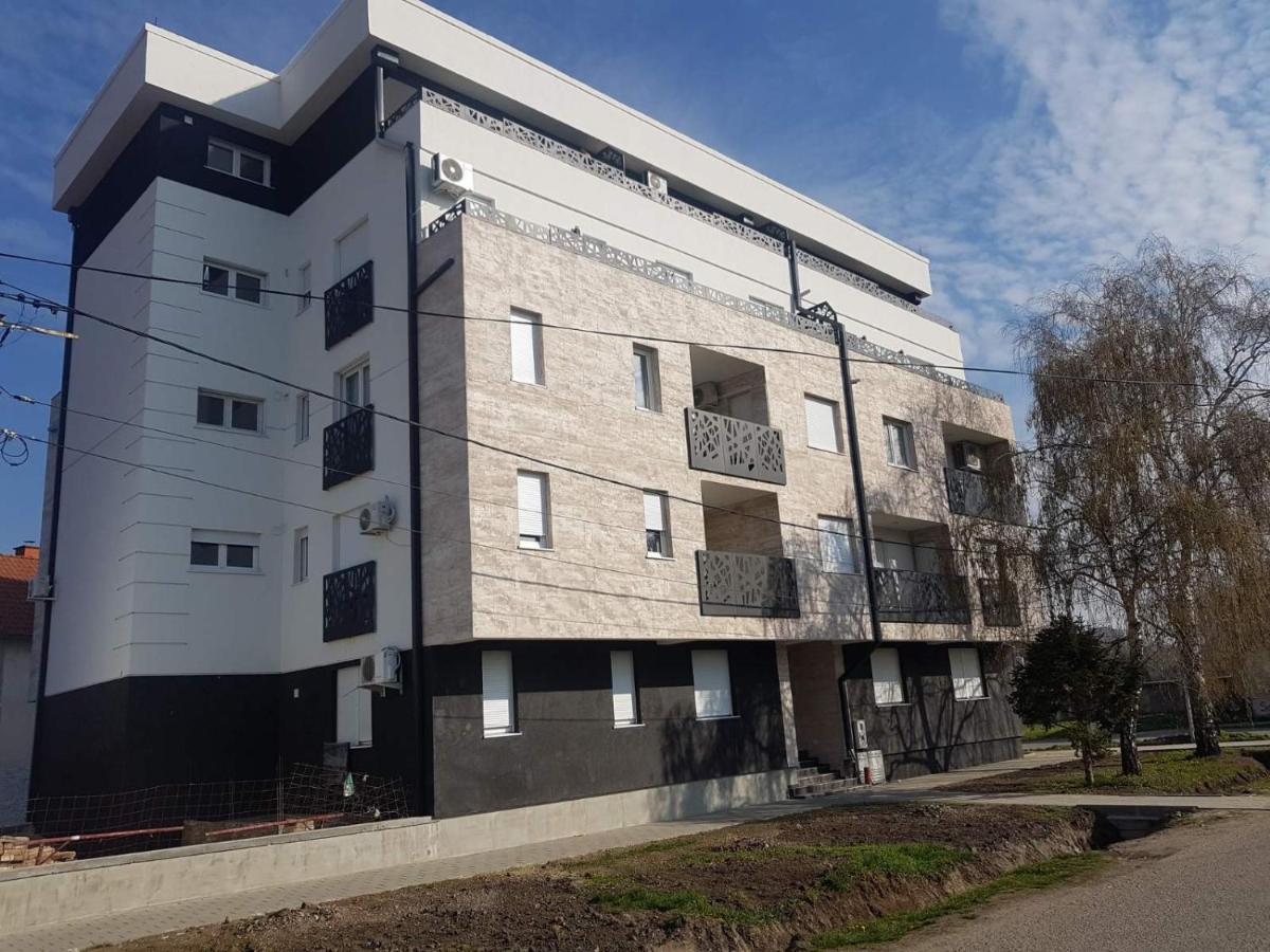 Pančevo Royal Residence Apartmani 2 מראה חיצוני תמונה