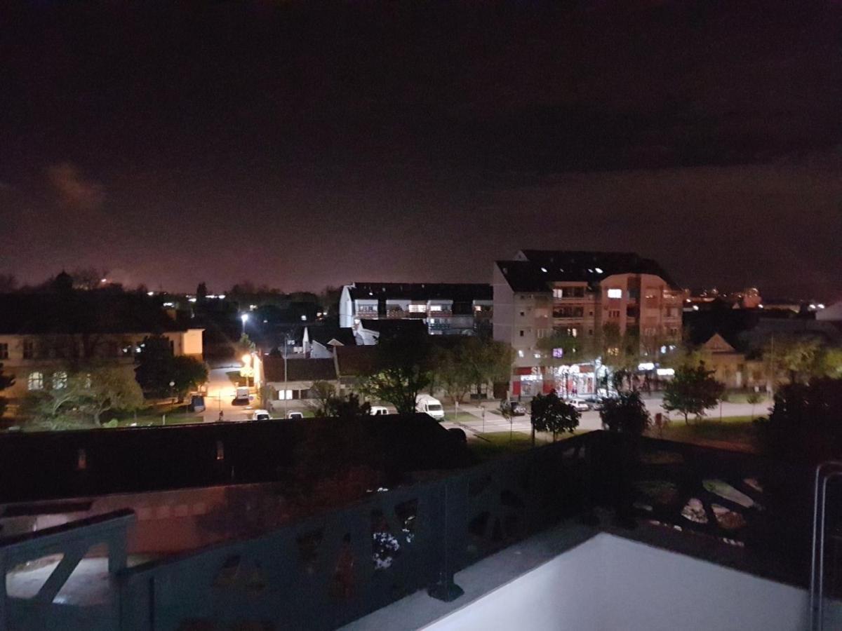 Pančevo Royal Residence Apartmani 2 מראה חיצוני תמונה